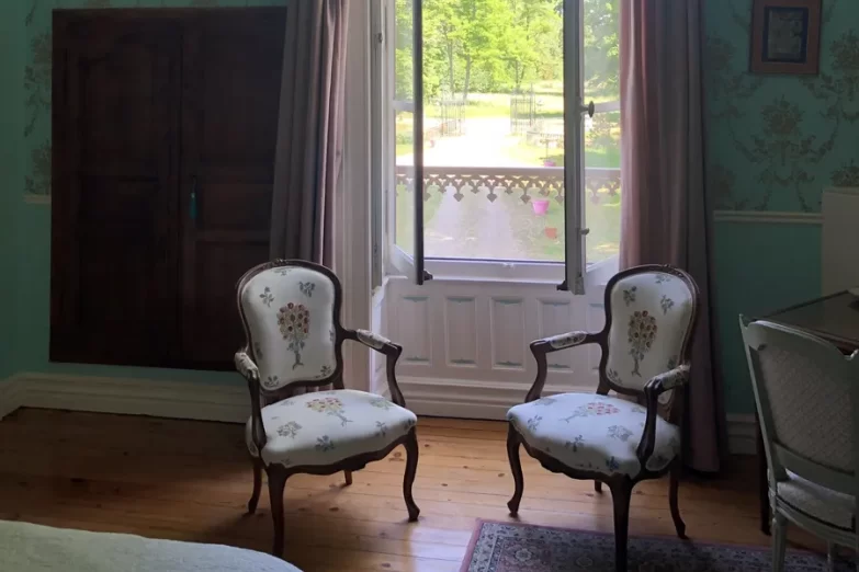 Chambre Comtesse Chateau de Naze 1
